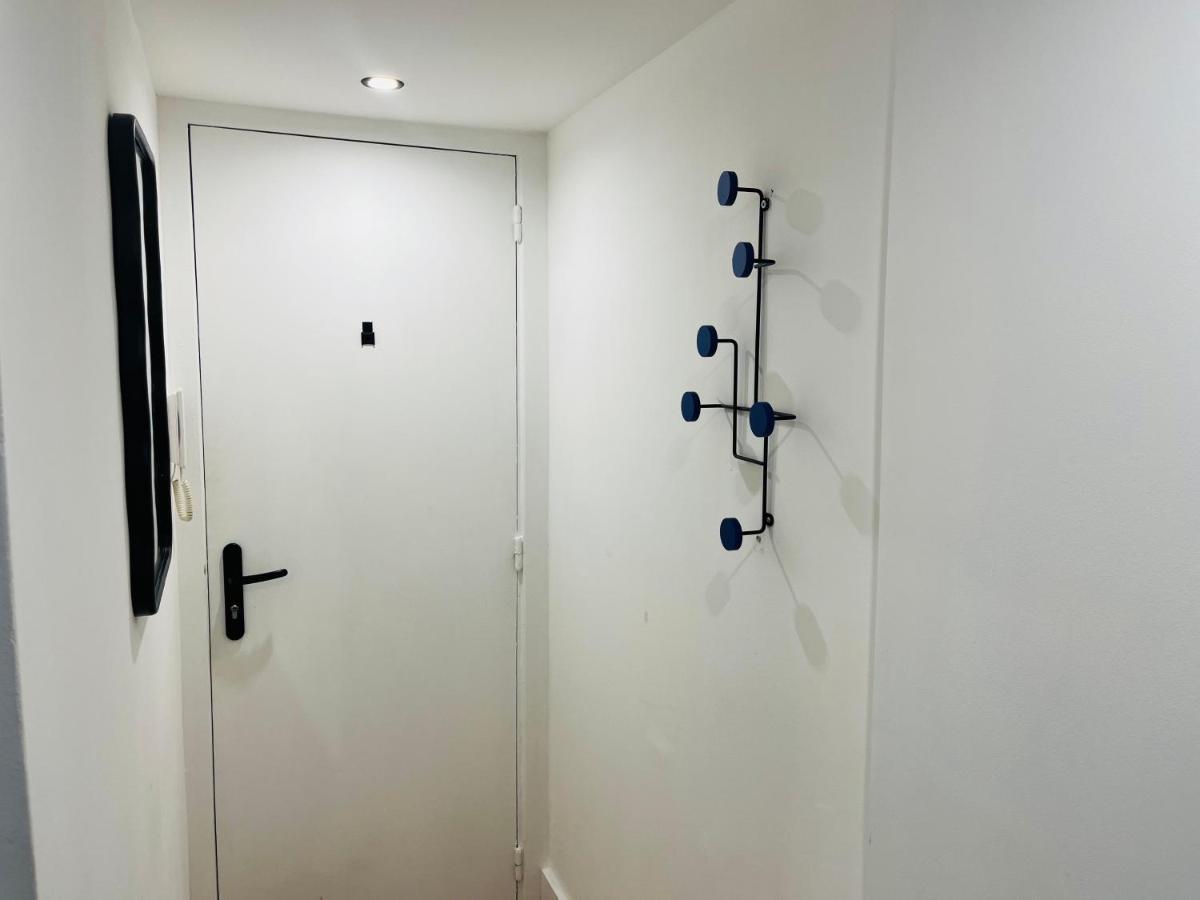 Suite Adamas Лион Екстериор снимка